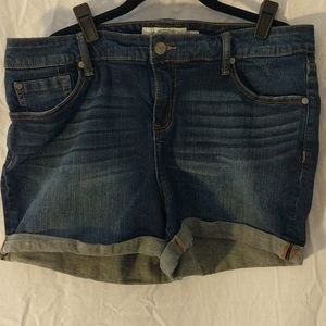 Torrid blue jean shorts (Size 18)